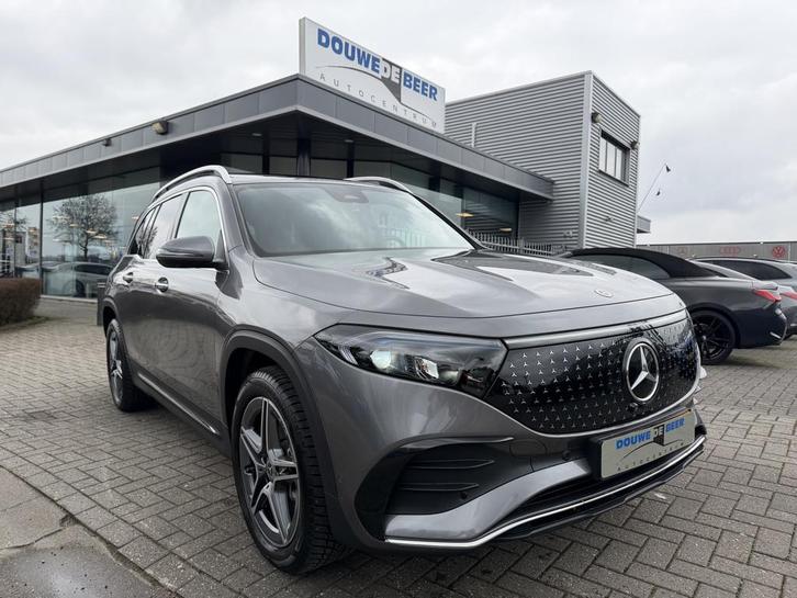 Mercedes-Benz EQB 250+ AMG Line 71 kWh Pano-Dak | Trekhaak |, Auto's, Mercedes-Benz, Bedrijf, Te koop, EQB, 360° camera, ABS, Achteruitrijcamera