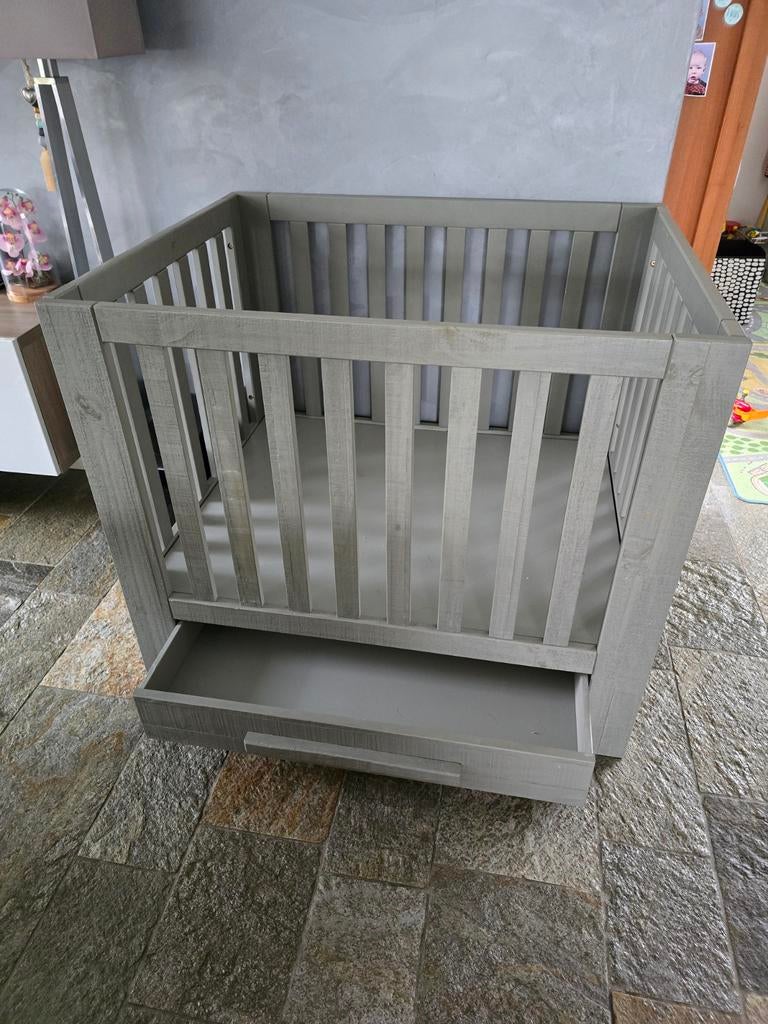 Coming Kids grijze in hoogte verstelbare box 80x100 cm +lade, Kinderen en Baby's, Boxen, Ophalen, Gebruikt, Vierkant, In hoogte verstelbaar