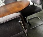 Ronde eettafel met zwarte poten, Ophalen, Gebruikt