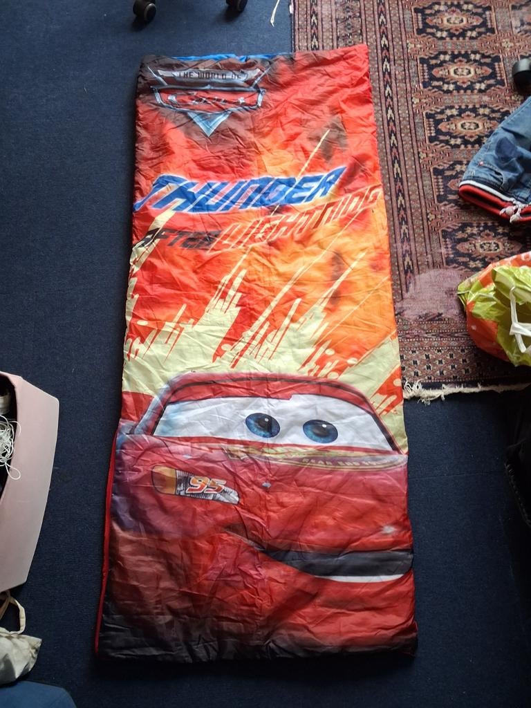 Lightning McQueen slaapzak, Caravans en Kamperen, Slaapzakken, Ophalen, Zo goed als nieuw