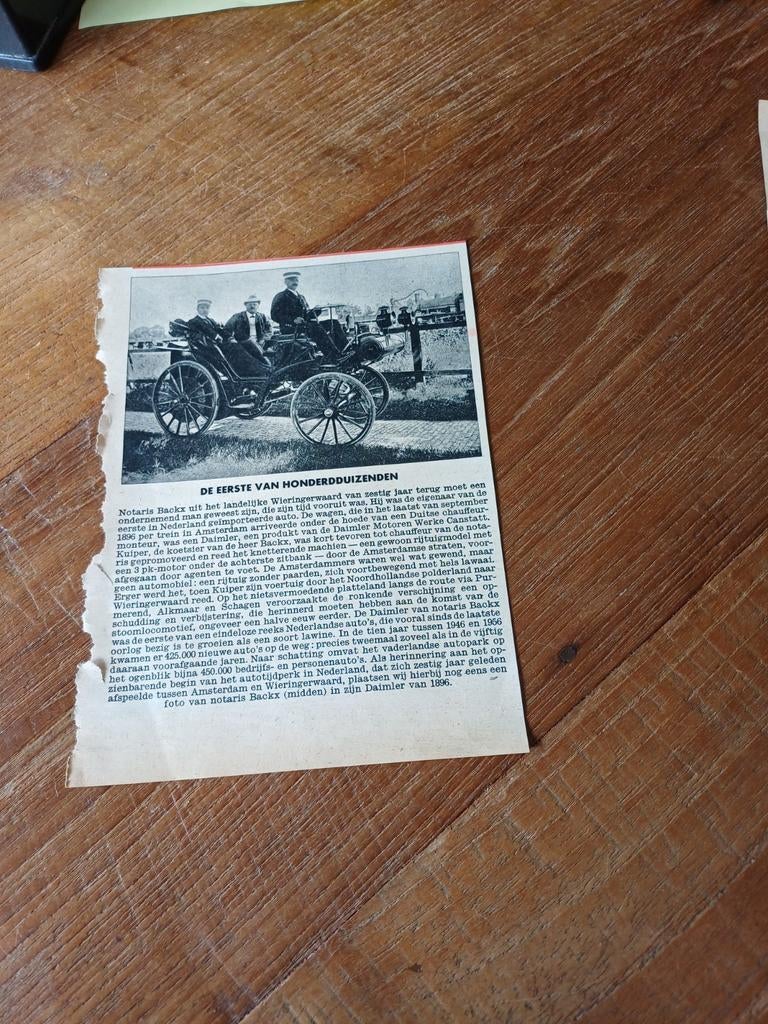 Knipsel Notaris Backx Wieringerwaard eerste auto Daimler, Ophalen of Verzenden, 1940 tot 1960, Knipsel(s)