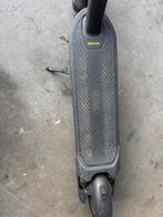 Ninebot Segway Max - Laadt niet op (defect), Fietsen en Brommers, Steps, Ophalen of Verzenden, Gebruikt, Elektrische step (E-scooter)