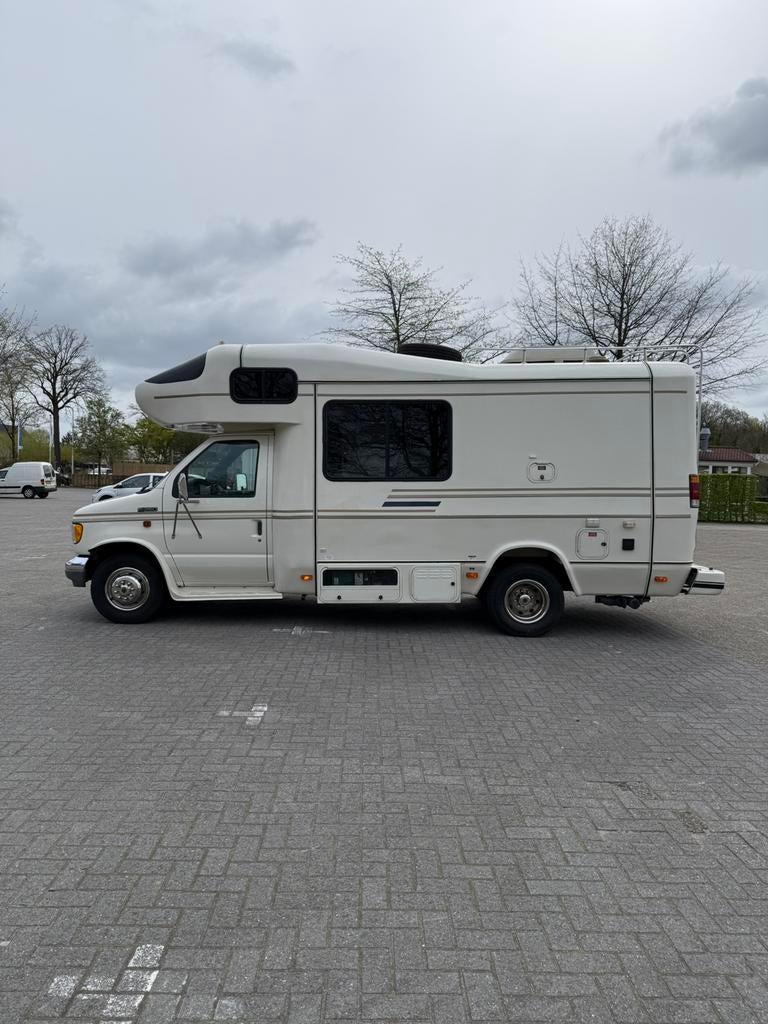 Ford E-350 Amerikaanse VANLIFE camper, Caravans en Kamperen, Automaat, Chemisch toilet, Standaard zit, Ringverwarming