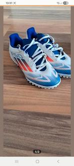 Adidas voetbal schoenen
Maat 40
teab, Ophalen of Verzenden, Zo goed als nieuw, Schoenen
