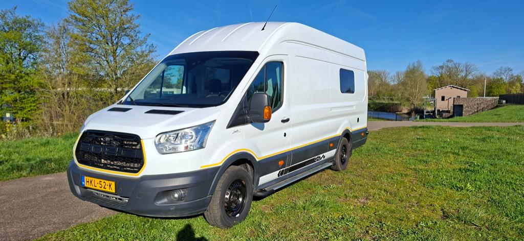 Unieke luxe off- grid bus camper 170PK, Buscamper of Camperbus, Ford, Tot en met 2, 7 tot 12 maanden geleden