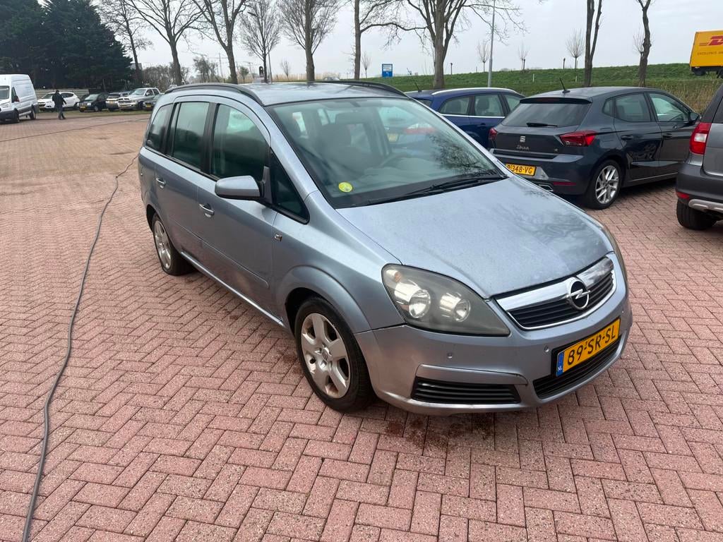 Opel Zafira 2.2 Enjoy 2006 Automaat 7Persoons Airco Cruise E, Auto's, Gebruikt, 4 cilinders, 150 pk, 7 stoelen
