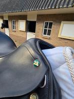Mooie prestige Roma dressuur zadel 17inch en 34 wijd, Dieren en Toebehoren, Ophalen, Dressuur