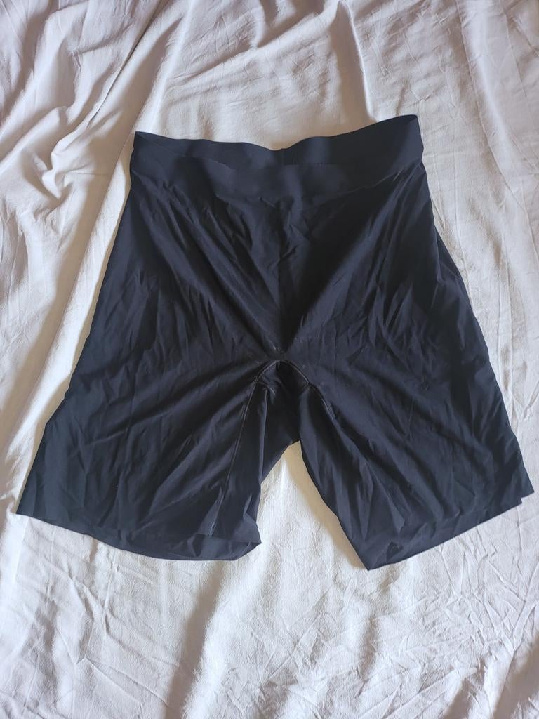 Hema naadloze corrigerende short maat M, Kleding | Dames, Legging, Verzenden, Zwart, Maat 40/42 (M)