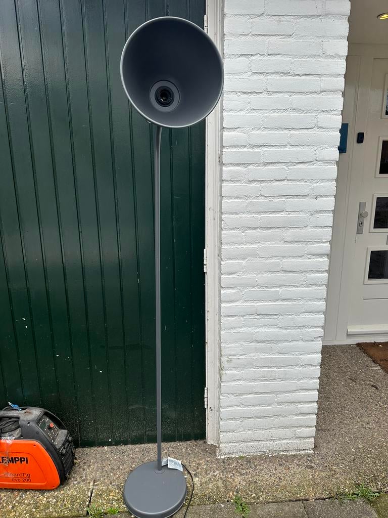 Vloerlamp grijs, Ophalen, Zo goed als nieuw, 150 tot 200 cm