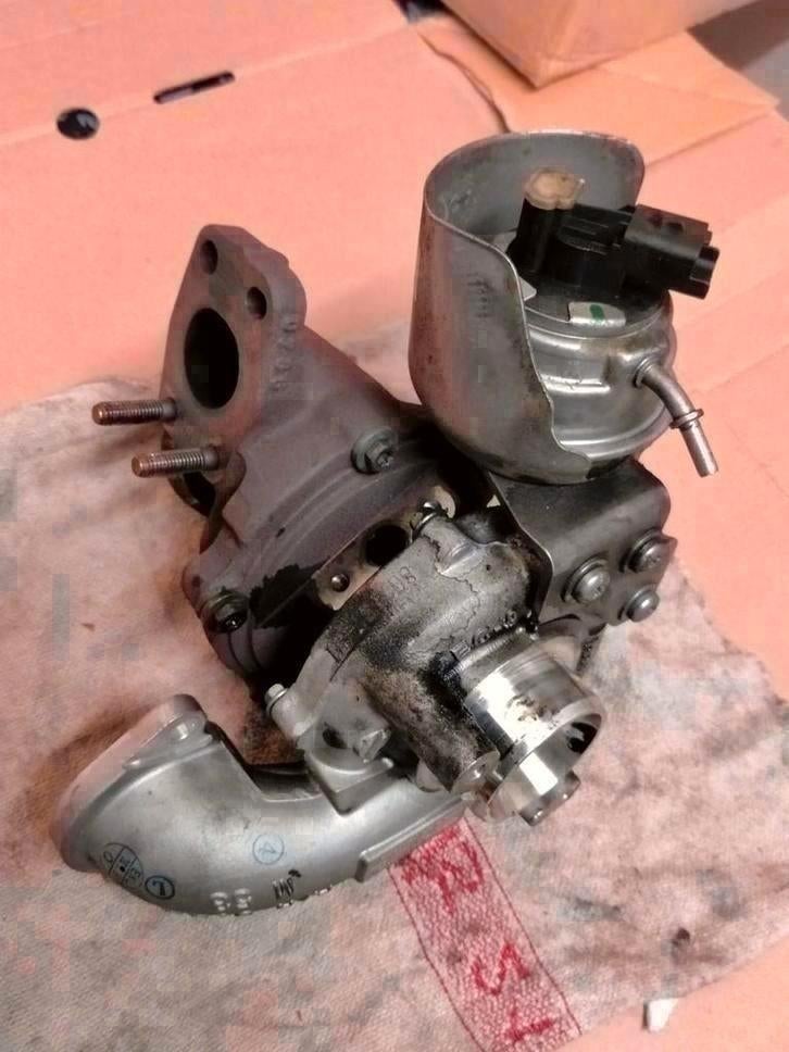 TURBO PSA/ Ford/ Opel waterpomp/retourleiding/oliefilterhuis, Auto-onderdelen, Ophalen, Nieuw, Volvo