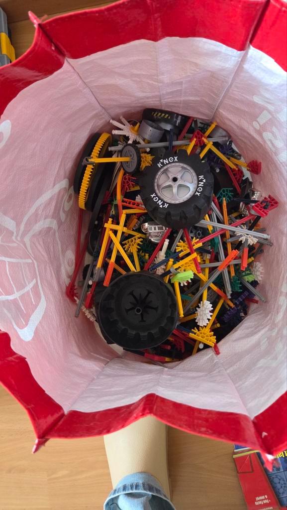 Grote zak K'nex met handleidingen, Kinderen en Baby's, Speelgoed | Bouwstenen, Gebruikt, K'nex, Ophalen of Verzenden