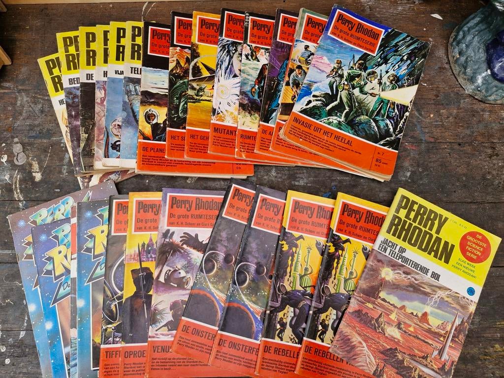 Perry Rhodan Sciencefiction Boekjes, Ophalen of Verzenden, Gelezen, K.H. Scheer & Clark Darlton