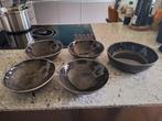 5 diepe borden/kommen en een slabord in zeer goede staat, Ophalen of Verzenden