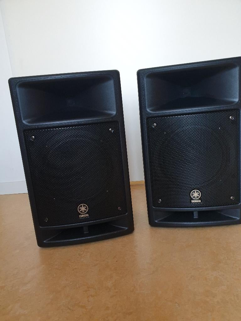 Yamaha stagepas 300 luidsprekers zonder mixer, Gebruikt, 120 watt of meer, Front, Rear of Stereo speakers, Ophalen