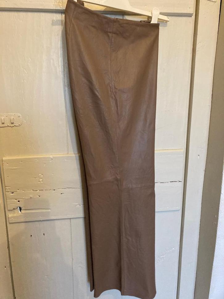 LaSalle-Amsterdam mocca kleur leren broek rechte pijp 40, Kleding | Dames, Broeken en Pantalons, Zo goed als nieuw, Maat 38/40 (M)