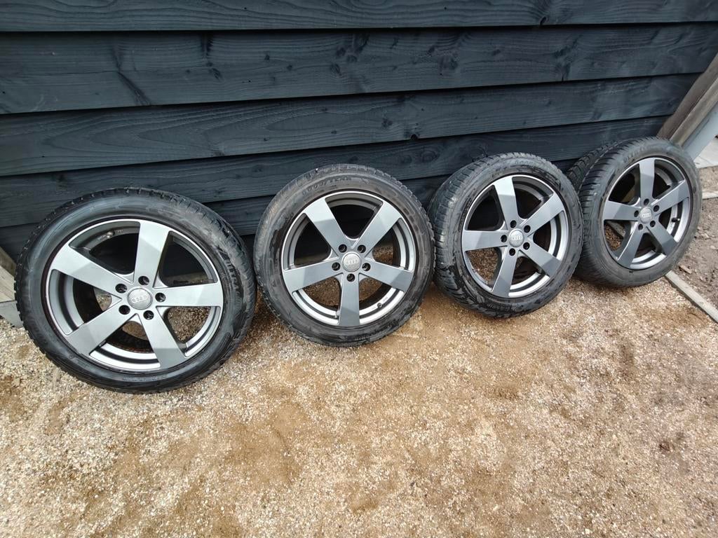 Audi 17 inch velgen met Goodyear banden 225/50/R17, Auto-onderdelen, Ophalen, Gebruikt, Banden en Velgen, 17 inch