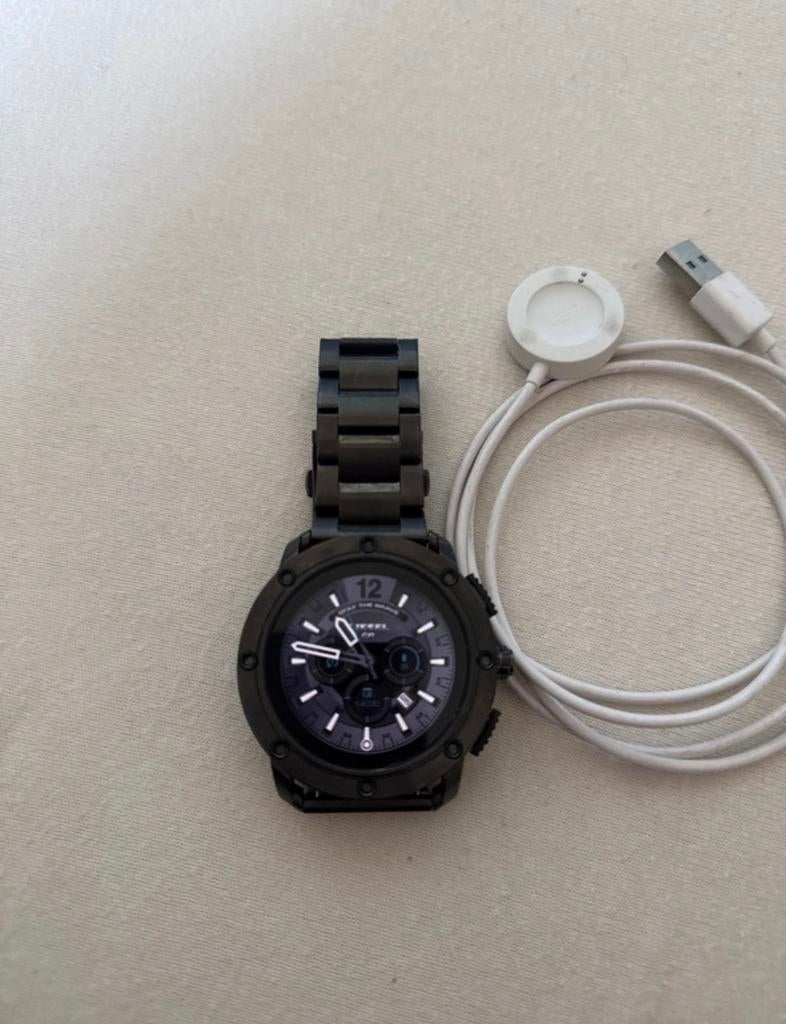 Diesel On heren smartwatch - Zo goed als nieuw, Ophalen, Zo goed als nieuw, Zwart