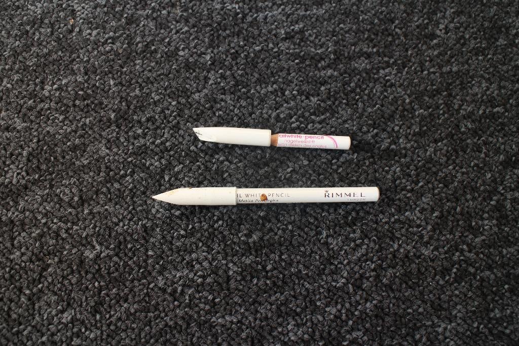 2x WITTE OOGPOTLODEN, Ogen, Wit, Ophalen of Verzenden, Zo goed als nieuw