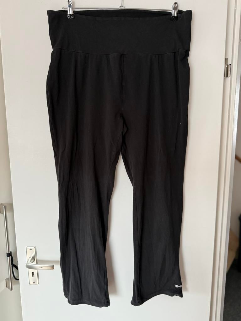 Dames yoga broek maat XXL zwart, Kleding | Dames, Sportkleding, Ophalen, Zwart, Maat 46/48 (XL) of groter, Gedragen