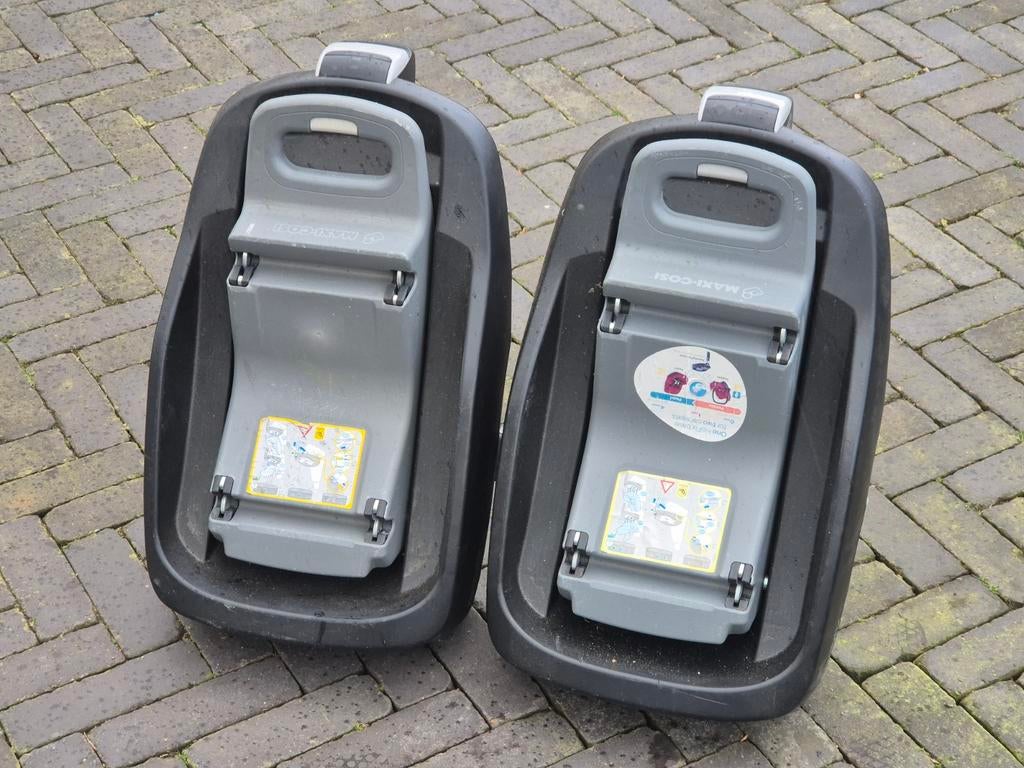 Maxi-Cosi familyfix isofix base, Auto-onderdelen, Ophalen, Gebruikt