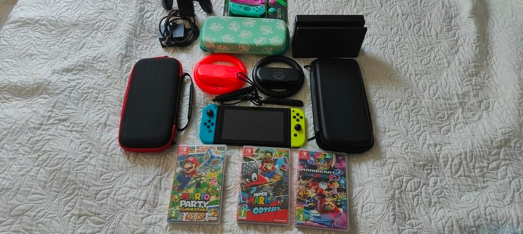 Nintendo Switch Met veel Extras, Ophalen, Met games, Met 2 controllers, Zo goed als nieuw