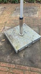 Parasolvoet incl parasol, Ophalen, Gebruikt, Kantelbaar, 2 tot 3 meter