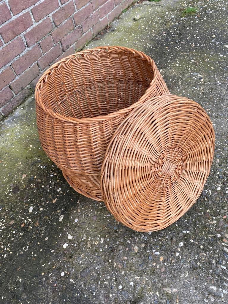 Bohemian rieten opbergpoef, Huis en Inrichting, Banken | Voetenbanken en Poefen, Ophalen, Minder dan 50 cm, Gebruikt, Rond