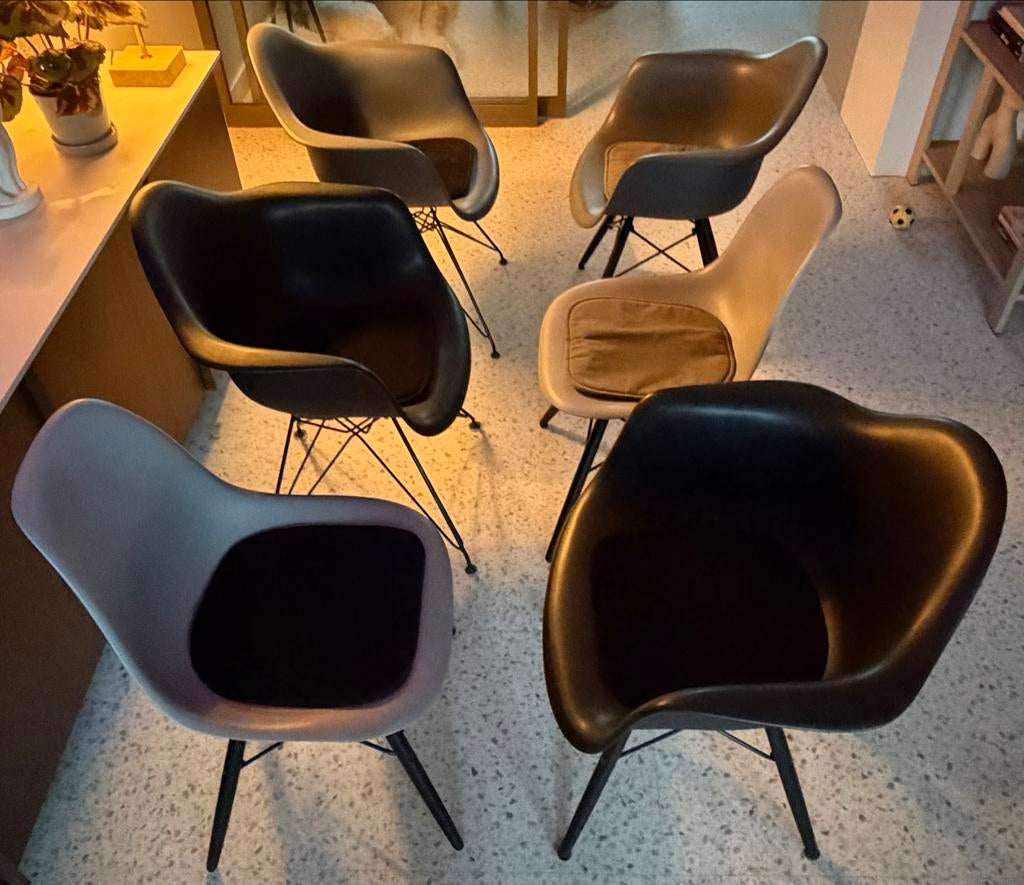 Complete set eettafelstoelen - 6 stuks, Huis en Inrichting, Stoelen, Ophalen, Kunststof, Gebruikt, Zwart