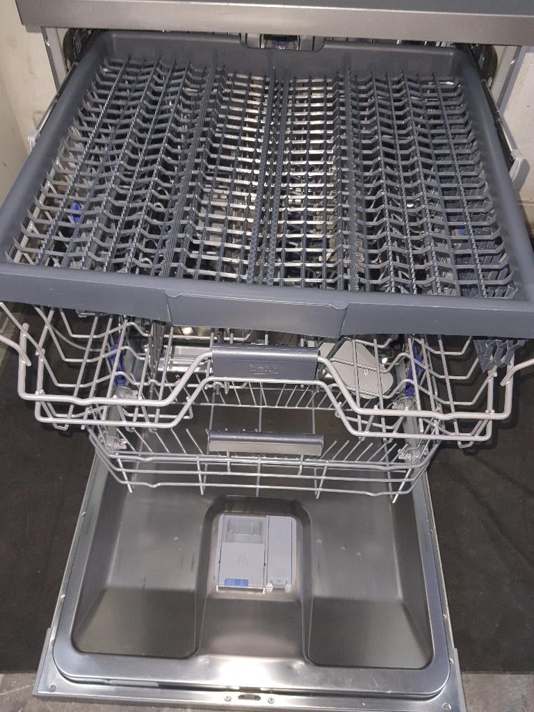 Vrijstaande Beko RVS vaatwasser werkt Uitstekend, Ophalen, Minder dan 85 cm, Energieklasse A of zuiniger, Zo goed als nieuw