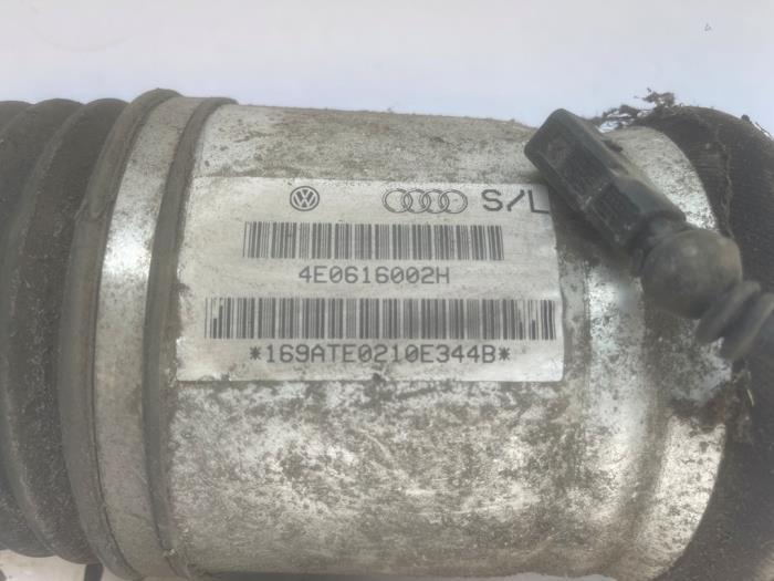 Schokdemper rechts-achter van een Audi A8, Gebruikt, -, Verzenden, -