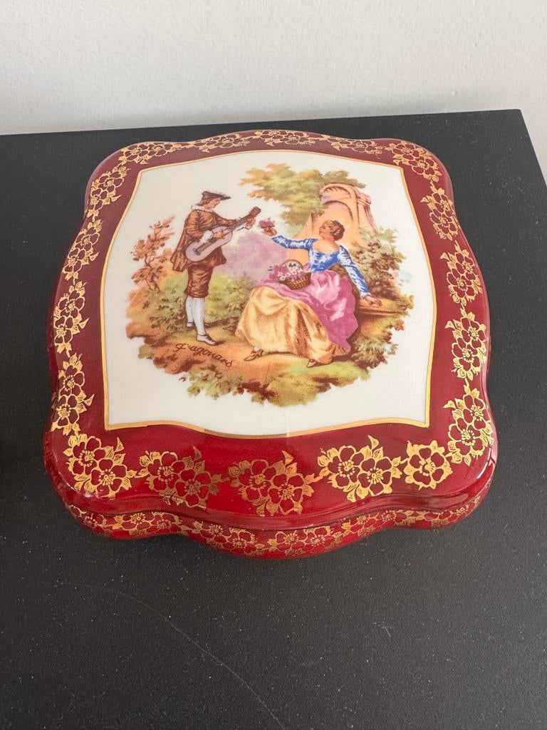 Limoges porseleinen sierdoos + mini klok – rood/goud, Antiek en Kunst, Antiek | Porselein, Ophalen of Verzenden