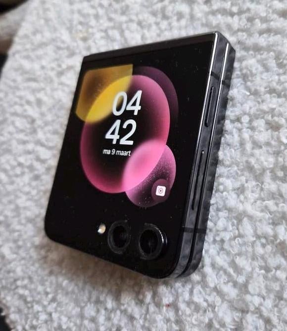 SAMSUNG flip5 *512gB" Nieuw scherm&batterij, Telecommunicatie, Mobiele telefoons | Samsung, Ophalen of Verzenden