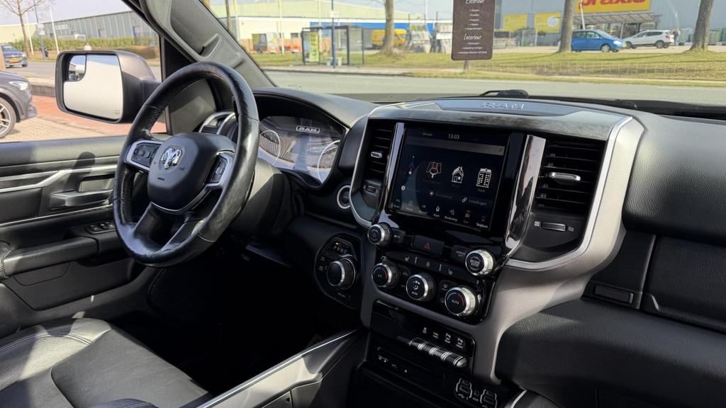 Dodge Ram 1500 4X4 5.7 V8 4x4 Crew Cab Big Horn LPG 4X4, Auto's, Automaat, Gebruikt, 5654 cc, 2434 kg