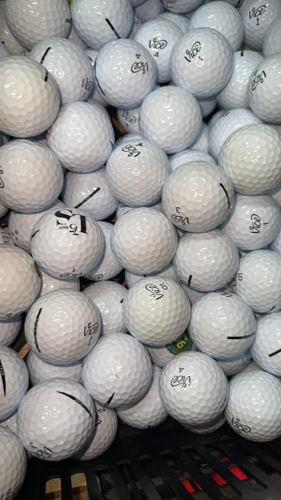 Vice tour drive golfballen AAAA kwaliteit 50 stukssuper deal, Ophalen of Verzenden, Zo goed als nieuw, Bal(len)