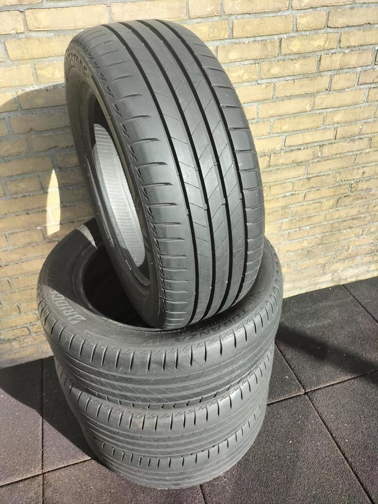 235 55 18 Bridgestone zomerbanden, Ophalen