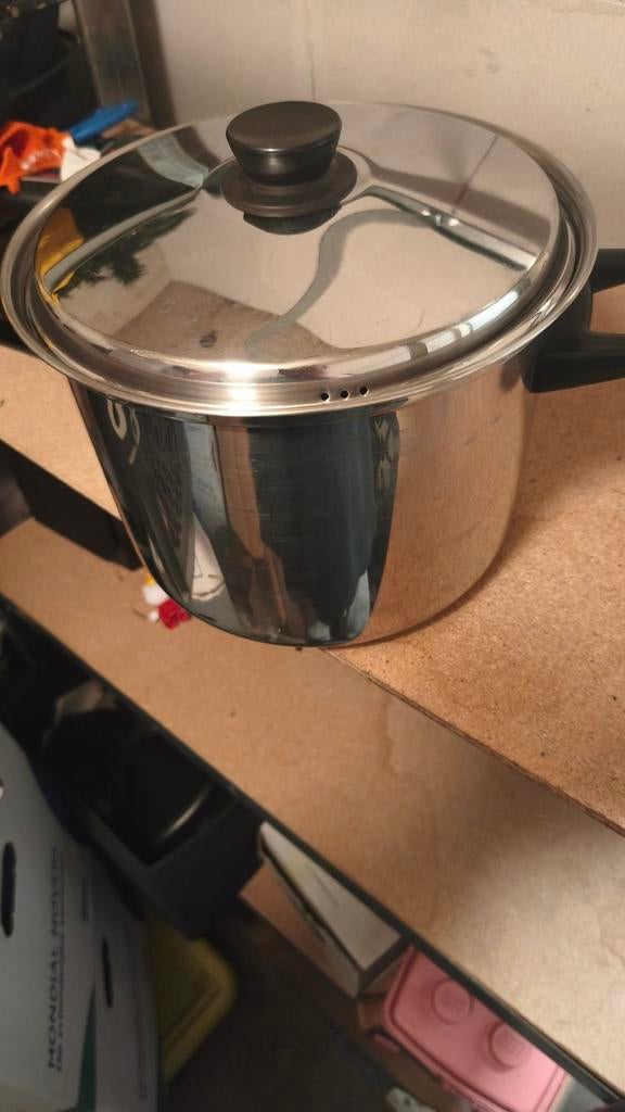 Mooie diepe soeppan, Huis en Inrichting, Keuken | Potten en Pannen, Ophalen of Verzenden, Gebruikt, Rvs, Kookpan of Snelkookpan