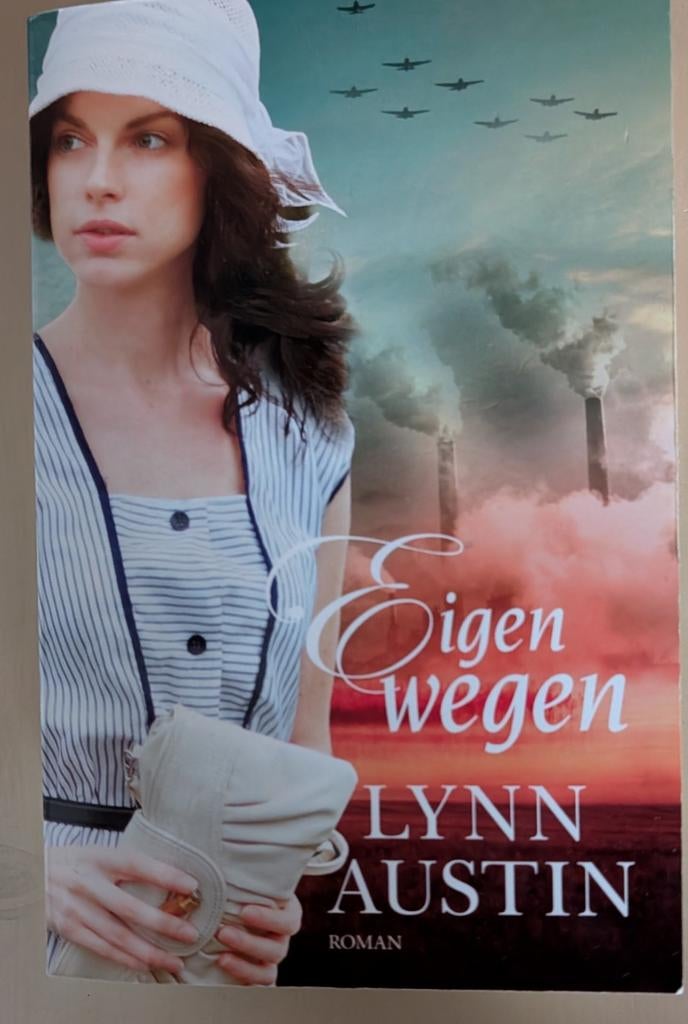 EIGEN WEGEN - LYNN AUSTIN, Ophalen of Verzenden, Zo goed als nieuw