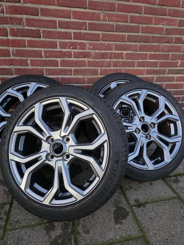 4x108 Origineel Ford Fiesta St 17 inch velgen + Zomerbanden, Auto-onderdelen, Ophalen, Gebruikt, Velg(en), 17 inch