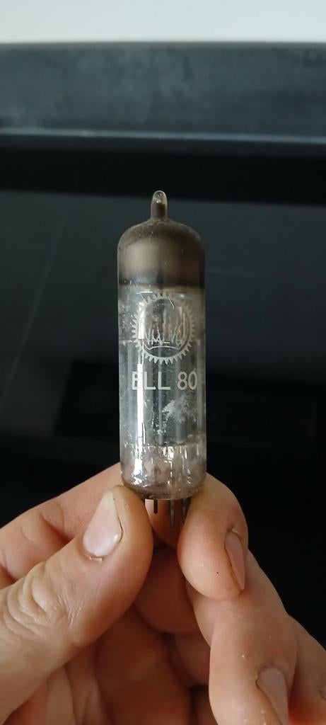 Ruim 100 buizen / lampen van radio en tv el84 ell80, Ophalen of Verzenden