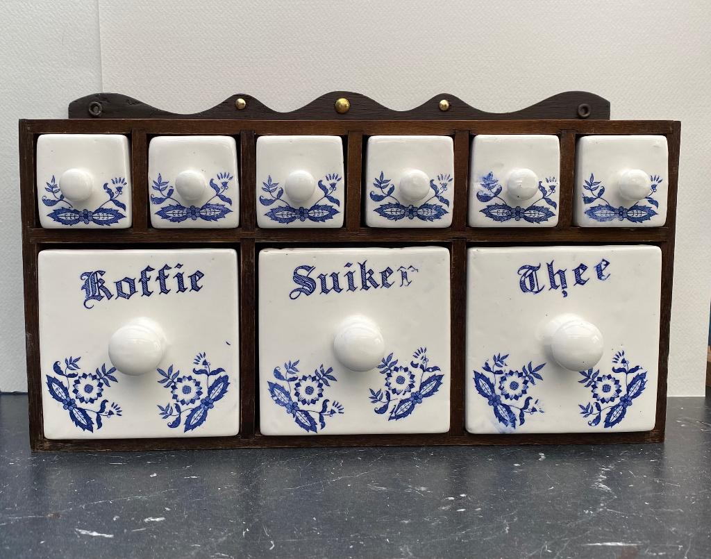 Vintage keuken-rek met 9 porselein bakjes, 35 x 20 x 10 cm, Ophalen of Verzenden