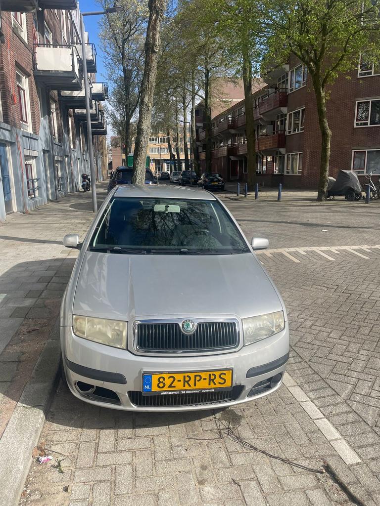 Skoda Fabia 1.4 55KW 2005 Grijs, Auto's, Voorwielaandrijving, 4 cilinders, Origineel Nederlands, Particulier