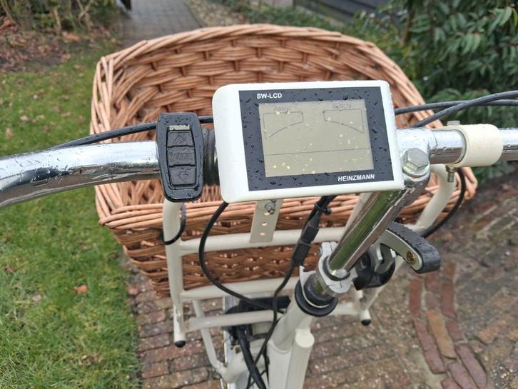 Huka Elektrische Driewieler met Mand - Comfortabel & Stabiel, Fietsen en Brommers, Fietsen | Driewielfietsen, Ophalen