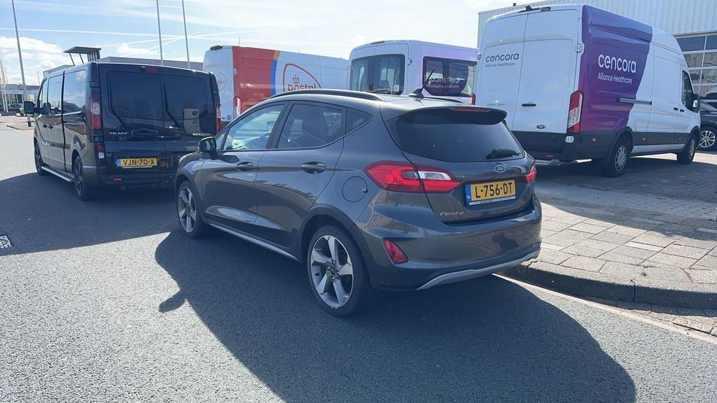 Ford Fiesta 1.0 EcoBoost Titanium 100pk | Cruise Controle |, Auto's, Ford, Voorwielaandrijving, 1141 kg, Gebruikt, 620 kg