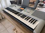 Yamaha PSR E323 digital keyboard in doos, Ophalen of Verzenden, Zo goed als nieuw, 61 toetsen, Yamaha