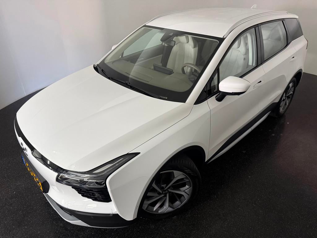 Aiways U5 63kWh Showroom 19 INCH / LEDER / 360 CAMERA / APPL, Auto's, Aiways, U5, Gebruikt, Beige, 1050 min