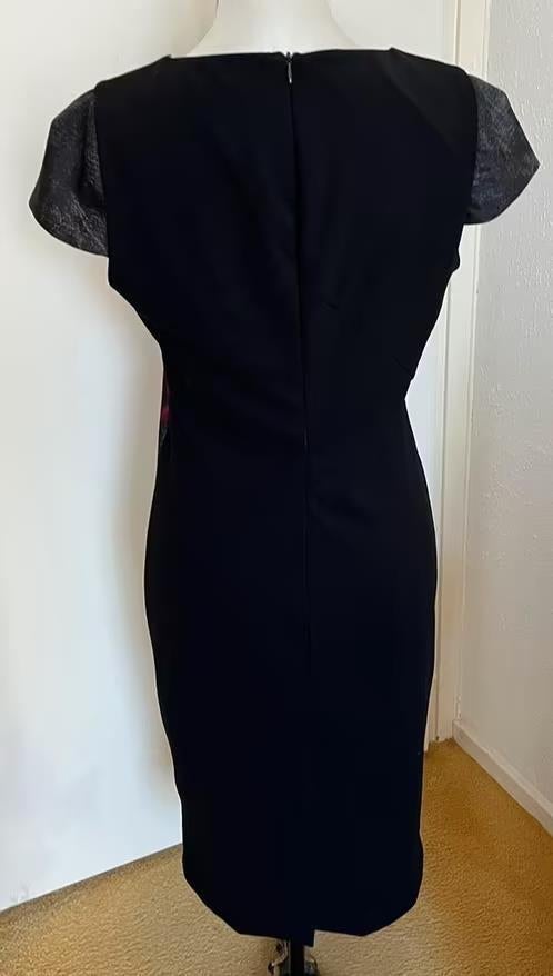 Rinascimento jurk met bloemen maat 40, Maat 38/40 (M), Zwart, Ophalen of Verzenden, Zo goed als nieuw