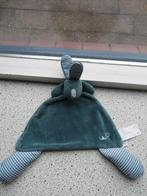 Knuffeldoek konijn van Kruidvat groen smalle kop, Ophalen of Verzenden, Zo goed als nieuw, Konijn