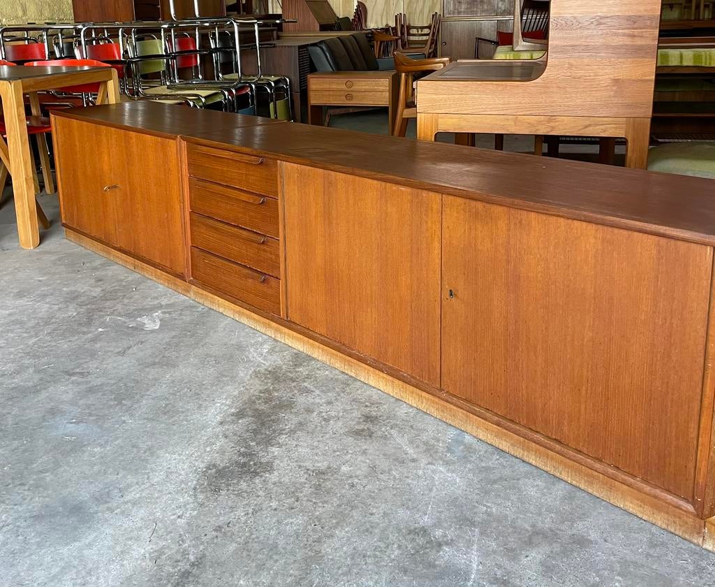 XXL vintage design lowboard dressoir deens teak retro, Huis en Inrichting, Kasten | Dressoirs, Ophalen, Gebruikt, 25 tot 50 cm