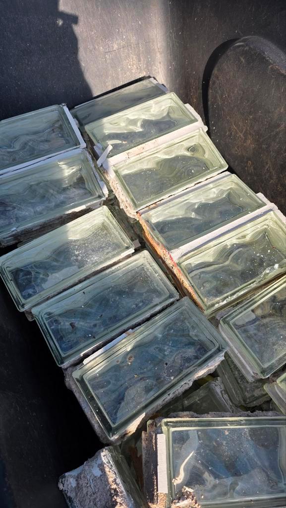Glazen bouwstenen / glasblokken, Doe-het-zelf en Verbouw, Glas en Ramen, Gebruikt, Glasplaat, Minder dan 80 cm, Minder dan 80 cm