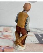 1990 vintage Antiek porseleinen beeldje Man met Kip 19CM, Ophalen of Verzenden, Zo goed als nieuw, Mens